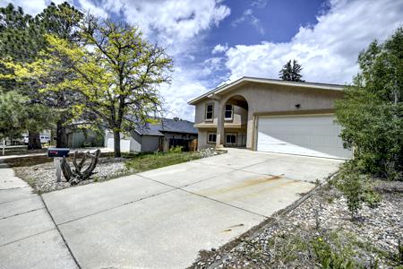 5926 Del Paz Dr, Colorado Springs, CO 80918